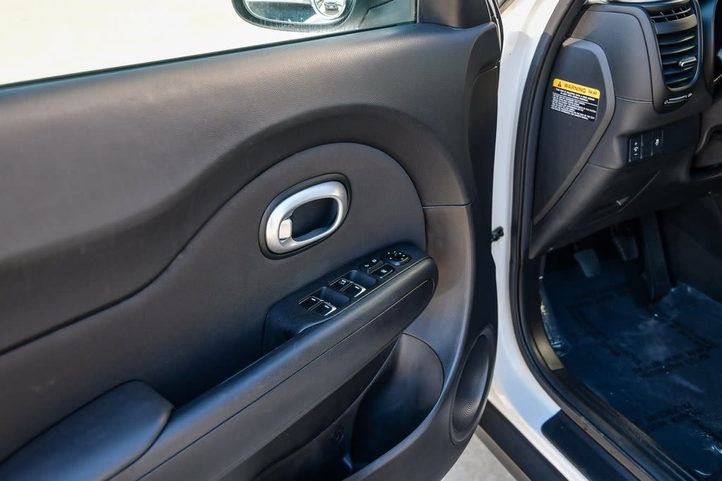 Thumbnail: 2019 Kia Soul - 23