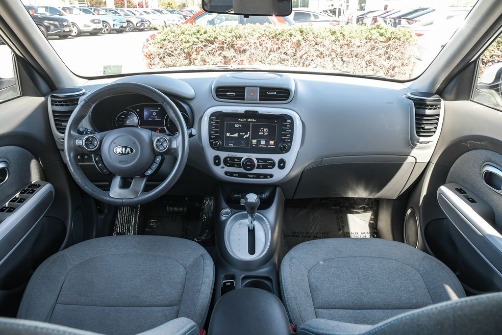 Thumbnail: 2016 Kia Soul - 9