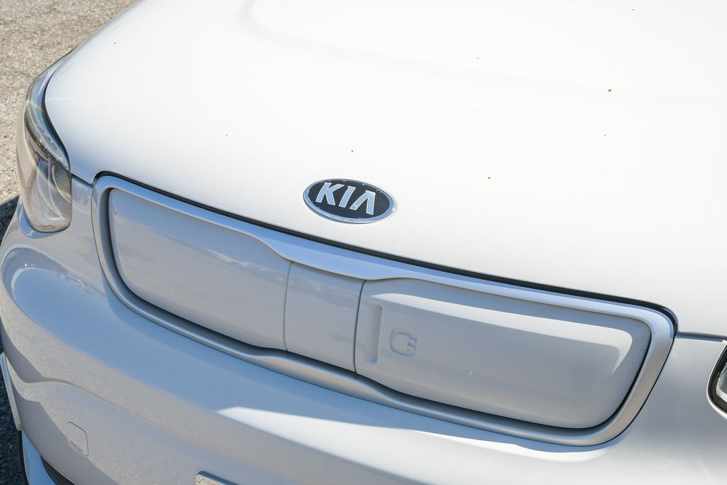 Thumbnail: 2016 Kia Soul - 6