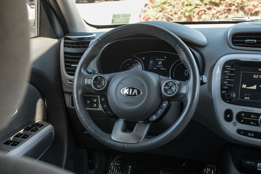 Thumbnail: 2016 Kia Soul - 2