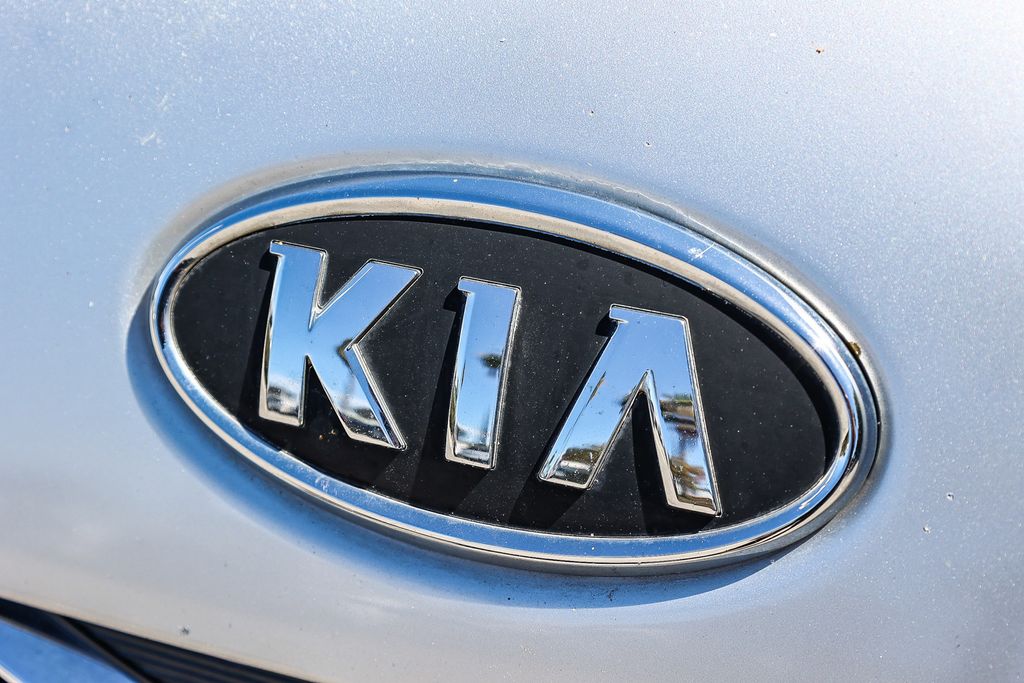 Thumbnail: 2012 Kia Soul - 21