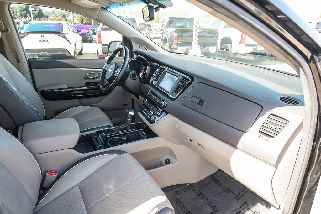 Thumbnail: 2018 Kia Sedona - 13