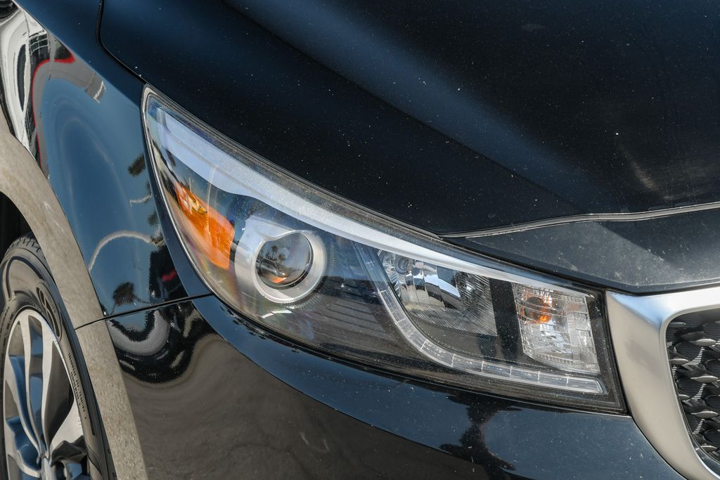 Thumbnail: 2018 Kia Sedona - 19