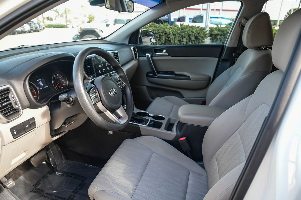 Thumbnail: 2021 Kia Sportage - 10