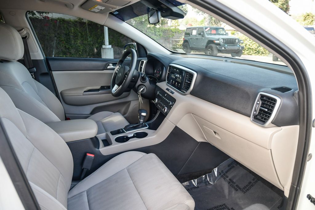 Thumbnail: 2021 Kia Sportage - 14