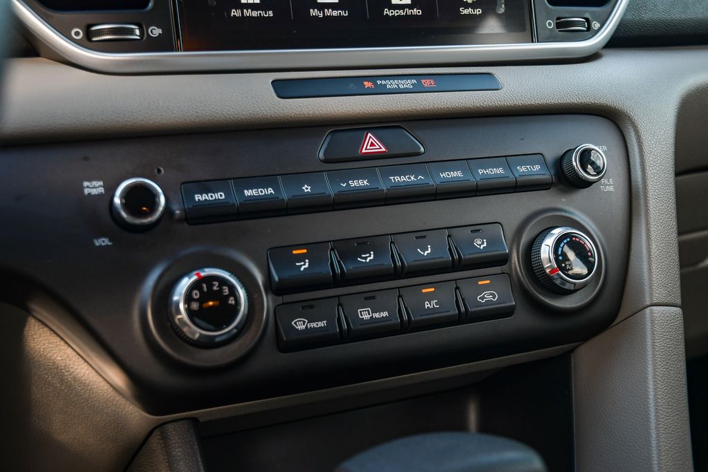 Thumbnail: 2021 Kia Sportage - 24