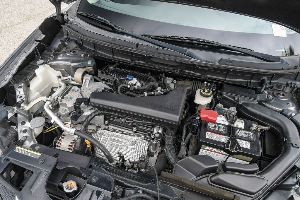Thumbnail: 2016 Nissan Rogue - 8