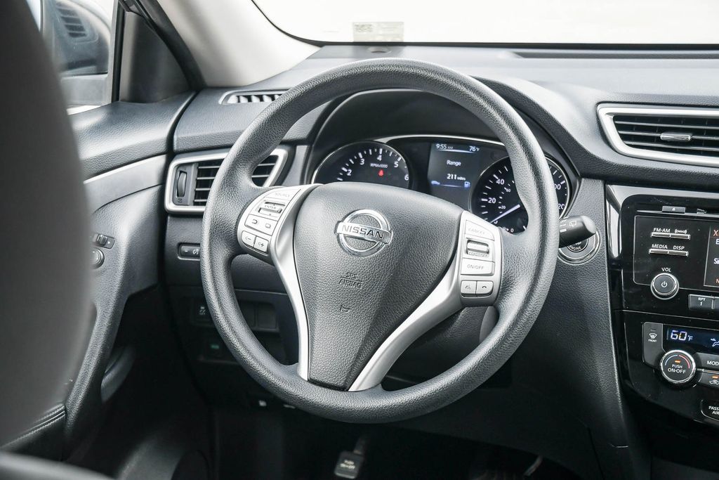 Thumbnail: 2016 Nissan Rogue - 2