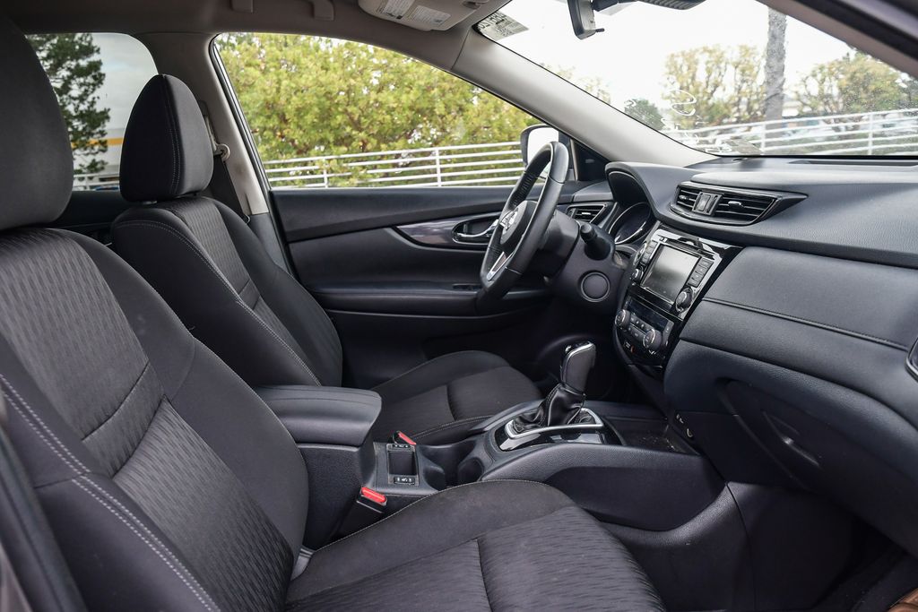Thumbnail: 2020 Nissan Rogue - 7