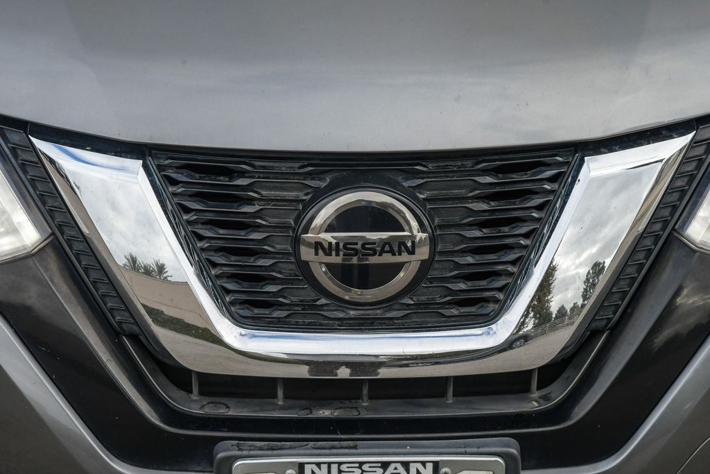 Thumbnail: 2020 Nissan Rogue - 16