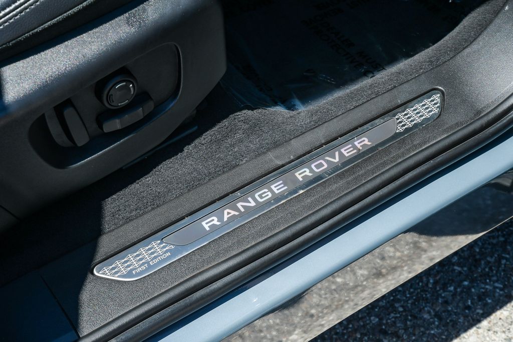 Thumbnail: 2020 Land Rover Range Rover Evoque - 6