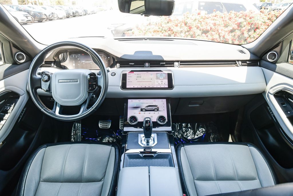 Thumbnail: 2020 Land Rover Range Rover Evoque - 9
