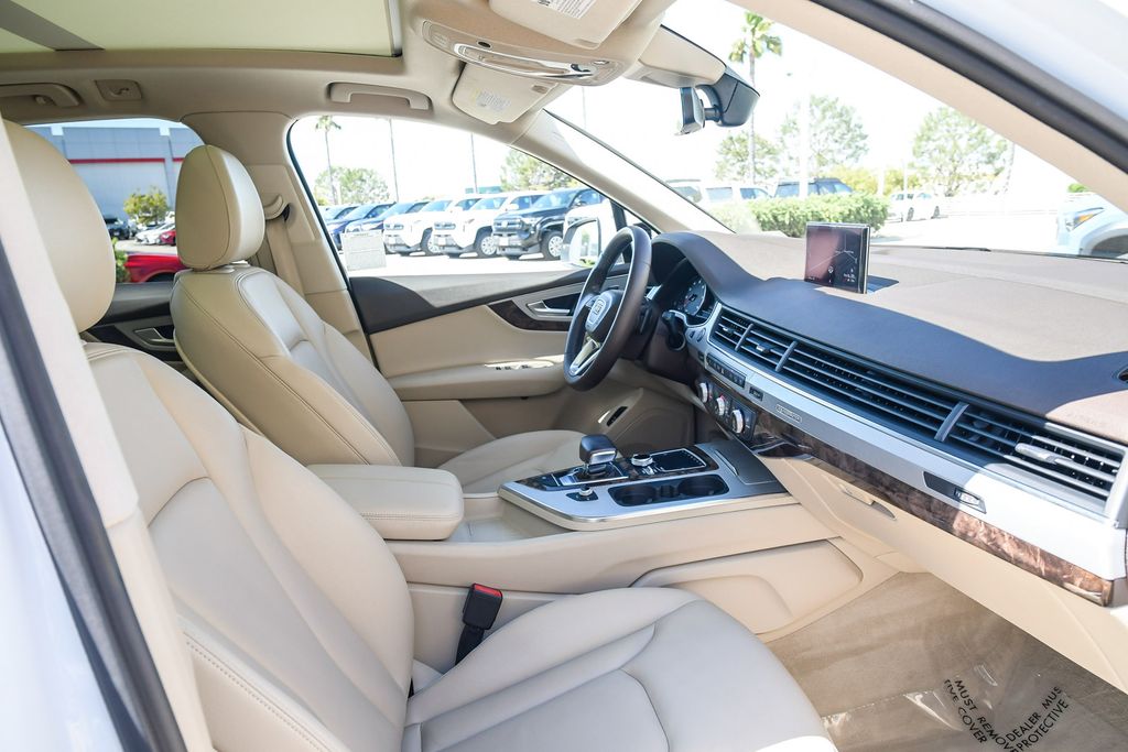 Thumbnail: 2018 Audi Q7 - 10