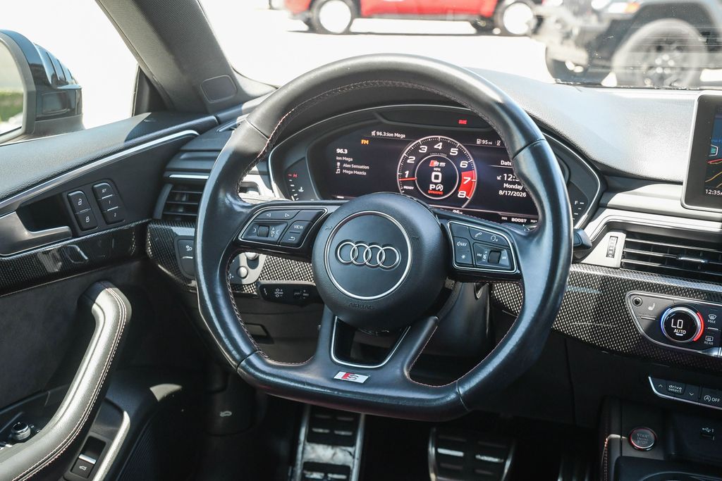 Thumbnail: 2019 Audi S5 - 2