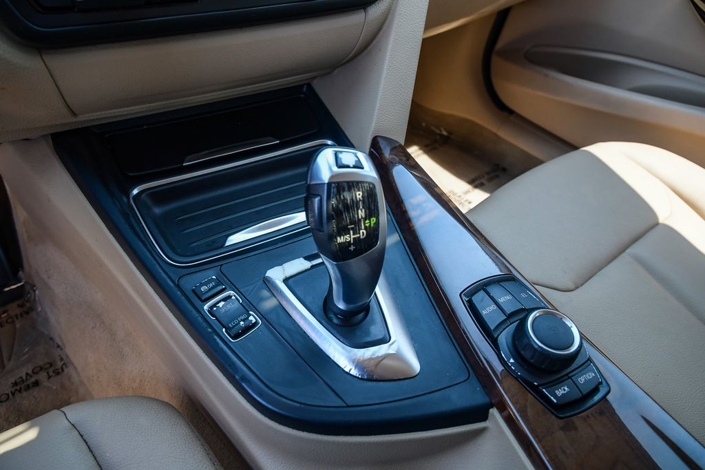 Thumbnail: 2014 BMW 3 Series - 14