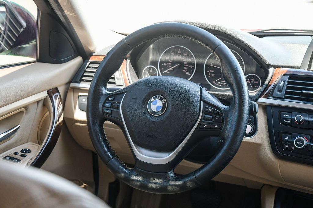 Thumbnail: 2014 BMW 3 Series - 2