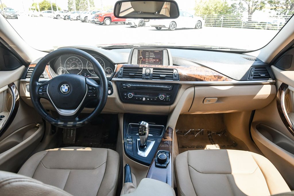 Thumbnail: 2014 BMW 3 Series - 9