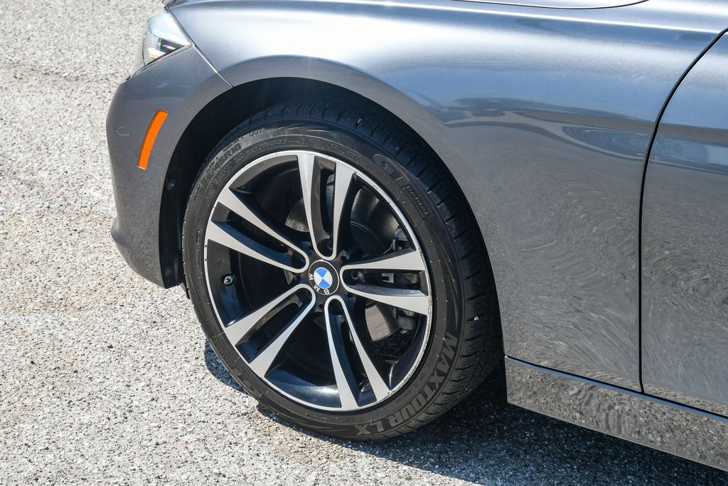 Thumbnail: 2018 BMW 3 Series - 7