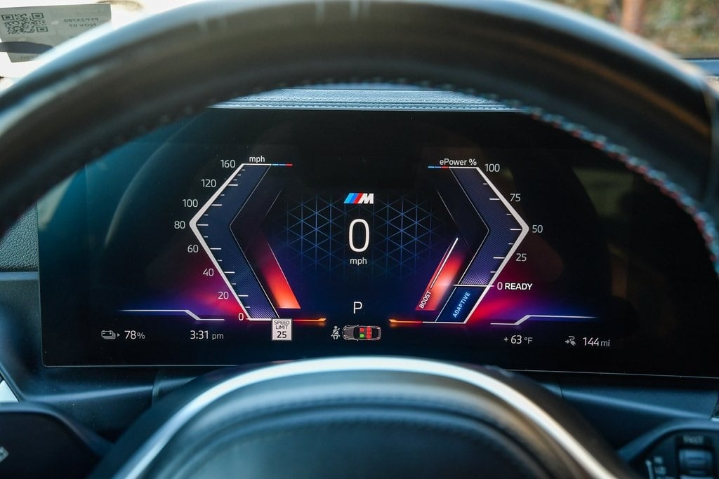 Thumbnail: 2023 BMW i4 - 16