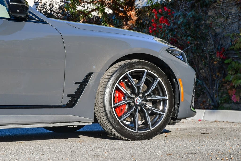 Thumbnail: 2023 BMW i4 - 26