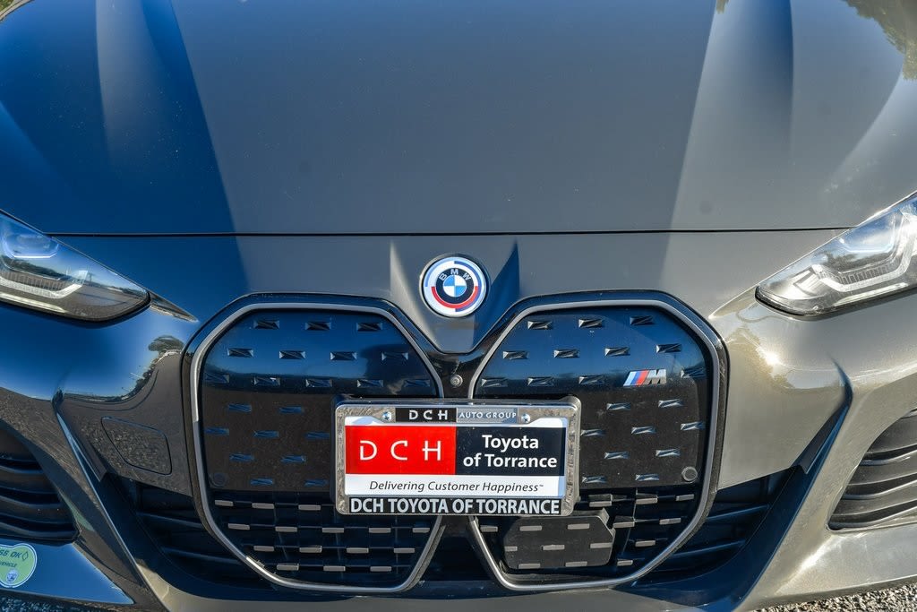 Thumbnail: 2023 BMW i4 - 6