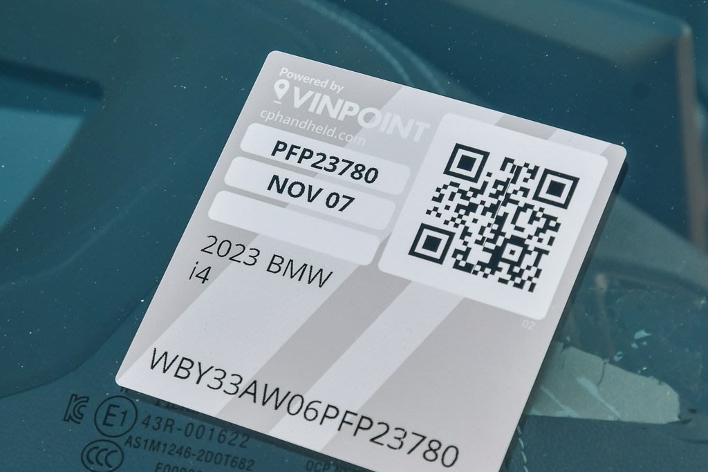 Thumbnail: 2023 BMW i4 - 17