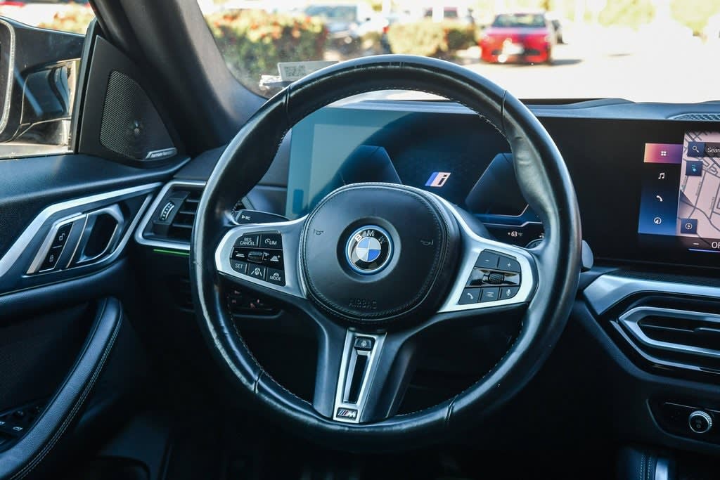 Thumbnail: 2023 BMW i4 - 2