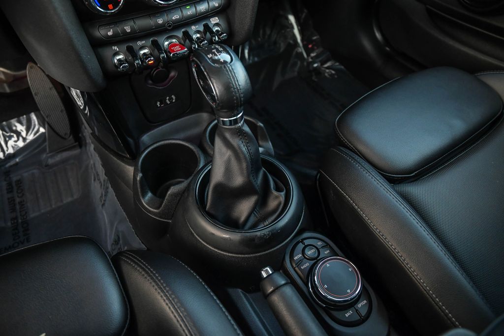 Thumbnail: 2018 MINI Cooper - 13