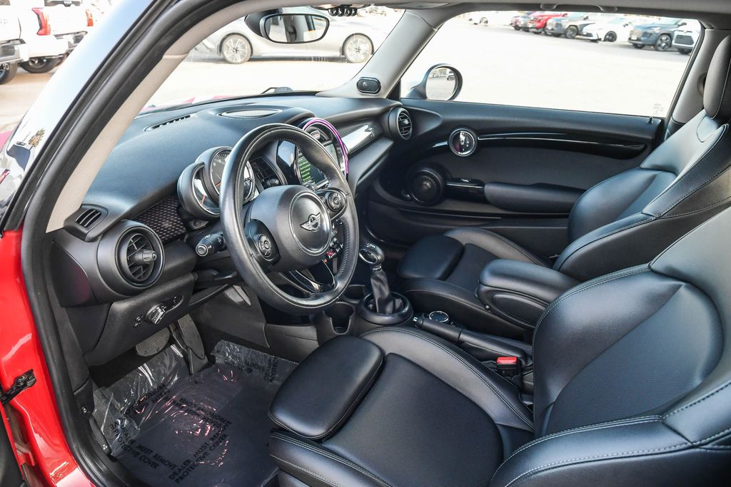 Thumbnail: 2018 MINI Cooper - 10