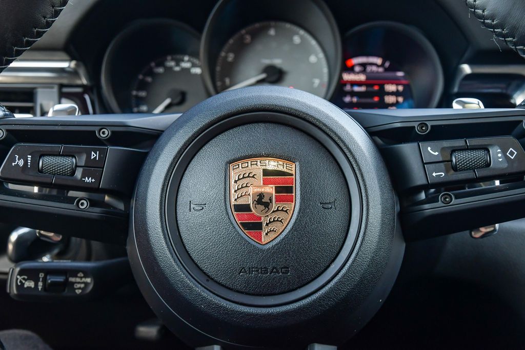 Thumbnail: 2024 Porsche Macan - 34
