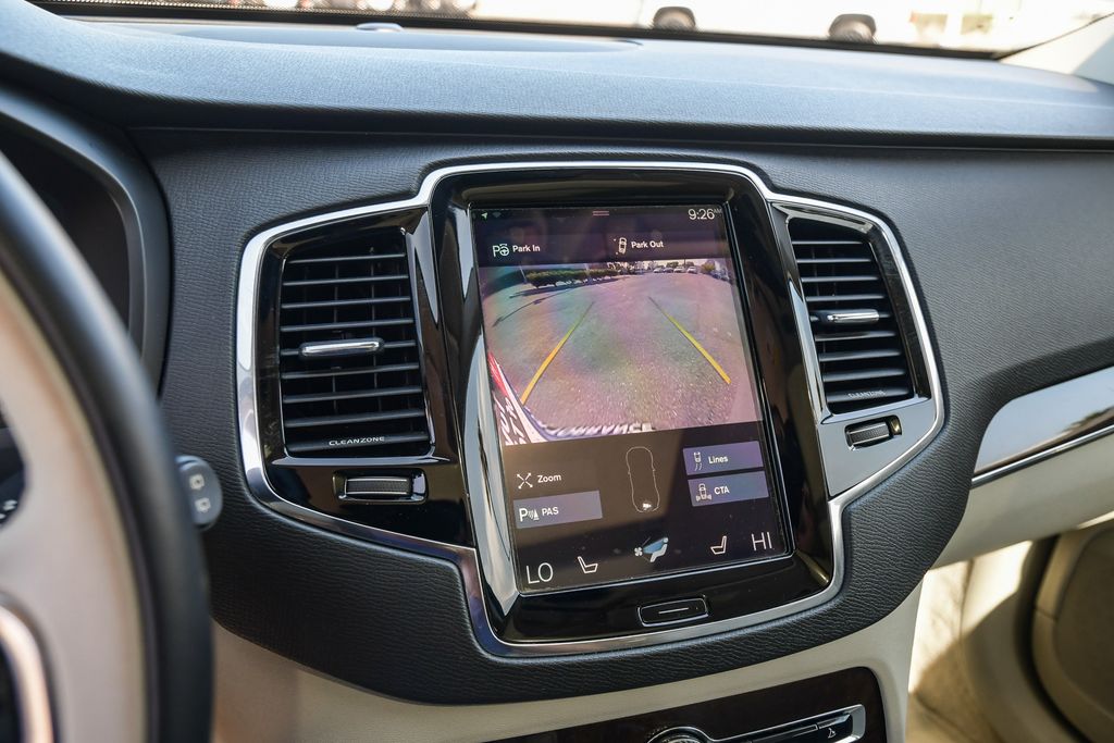 Thumbnail: 2016 Volvo XC90 - 24