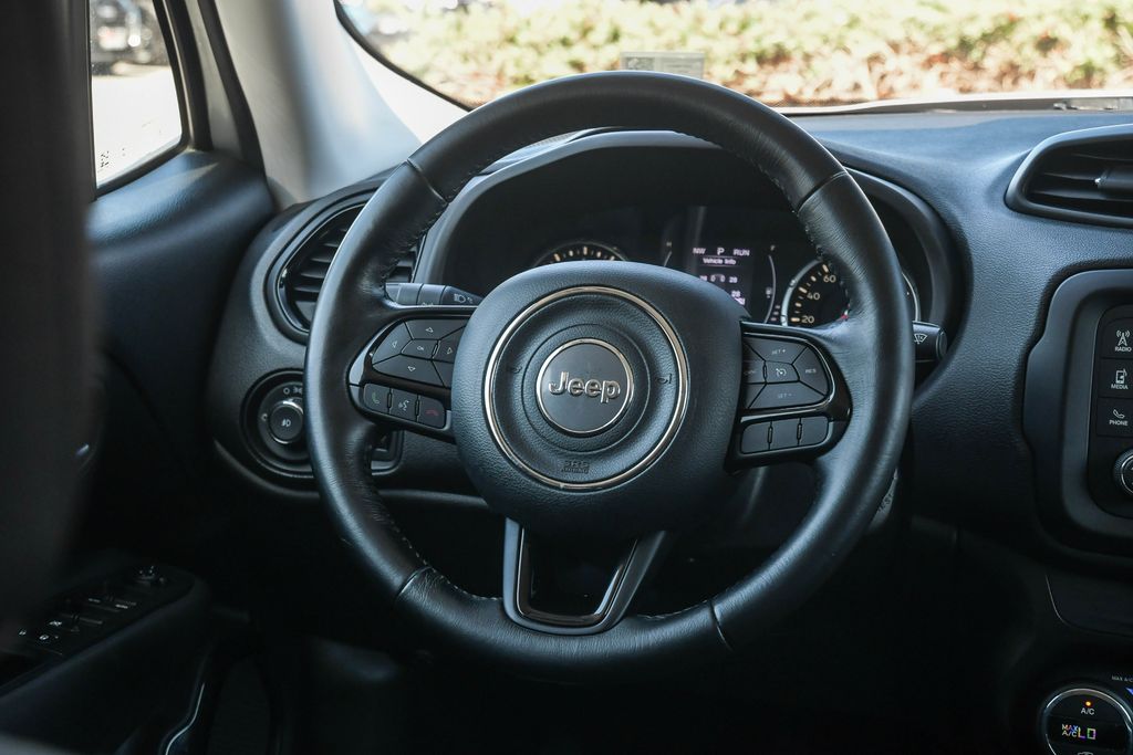 Thumbnail: 2017 Jeep Renegade - 2