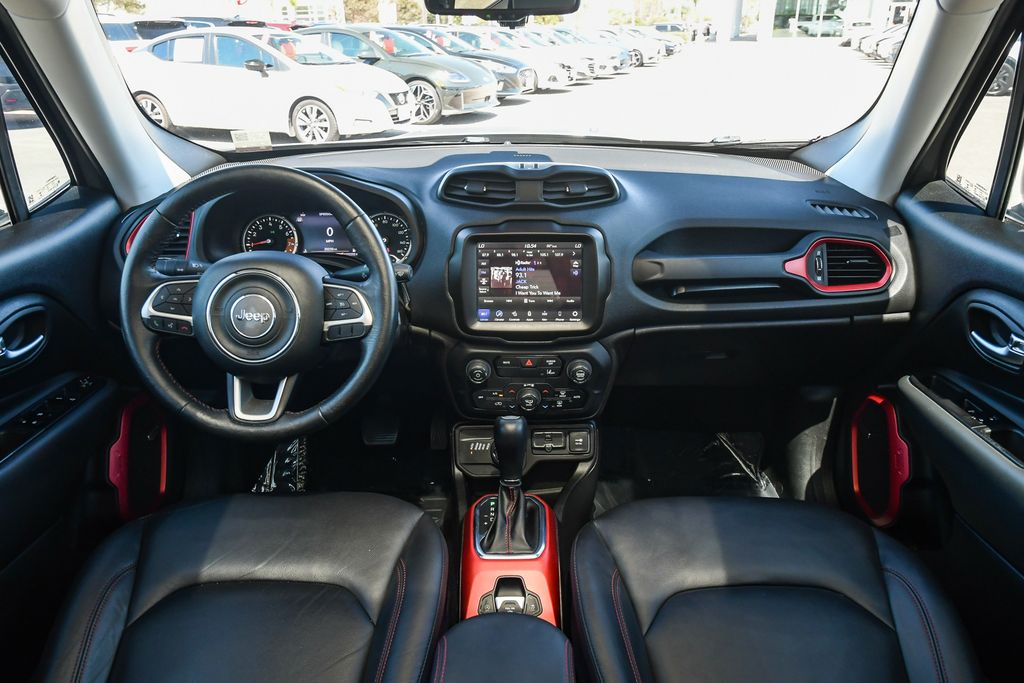 Thumbnail: 2021 Jeep Renegade - 9