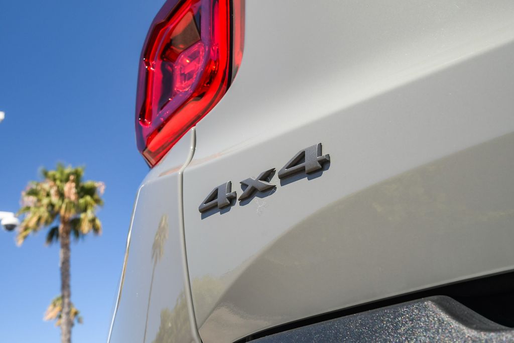 Thumbnail: 2021 Jeep Renegade - 31
