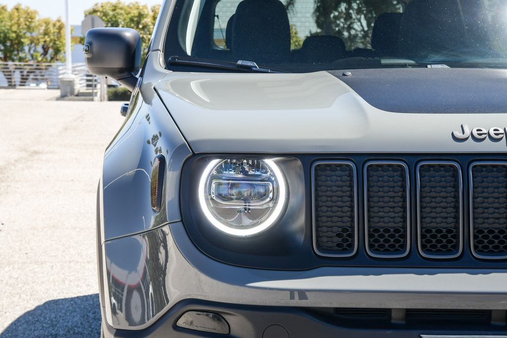 Thumbnail: 2021 Jeep Renegade - 6
