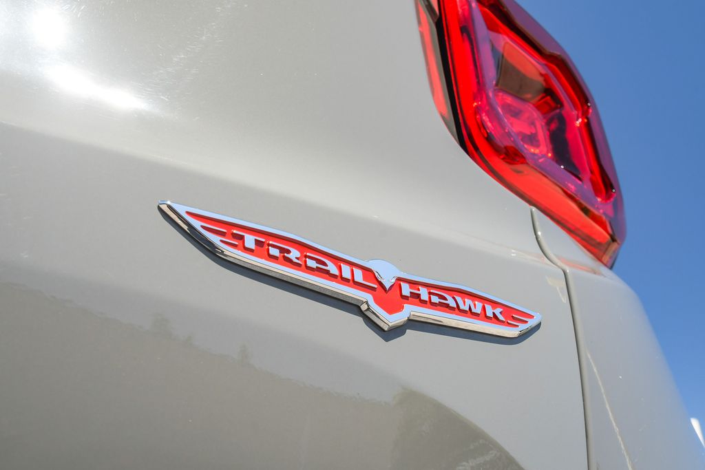 Thumbnail: 2021 Jeep Renegade - 30