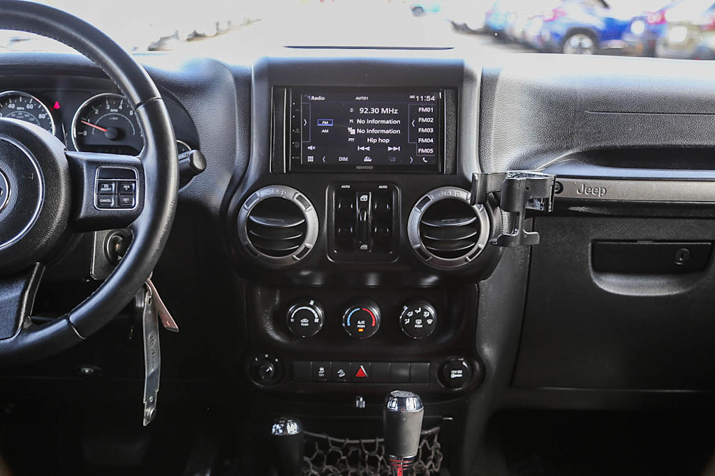 Thumbnail: 2017 Jeep Wrangler - 20