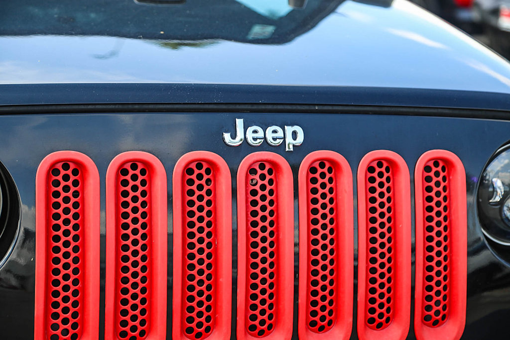Thumbnail: 2017 Jeep Wrangler - 16