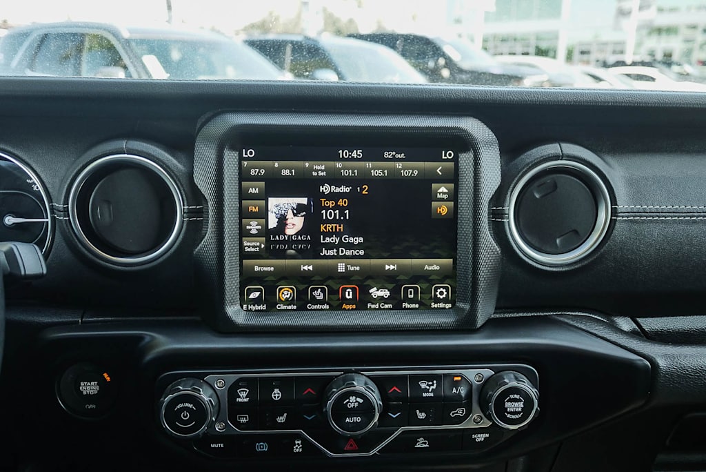 Thumbnail: 2021 Jeep Wrangler - 13