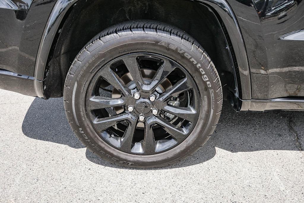 Thumbnail: 2019 Jeep Grand Cherokee - 11