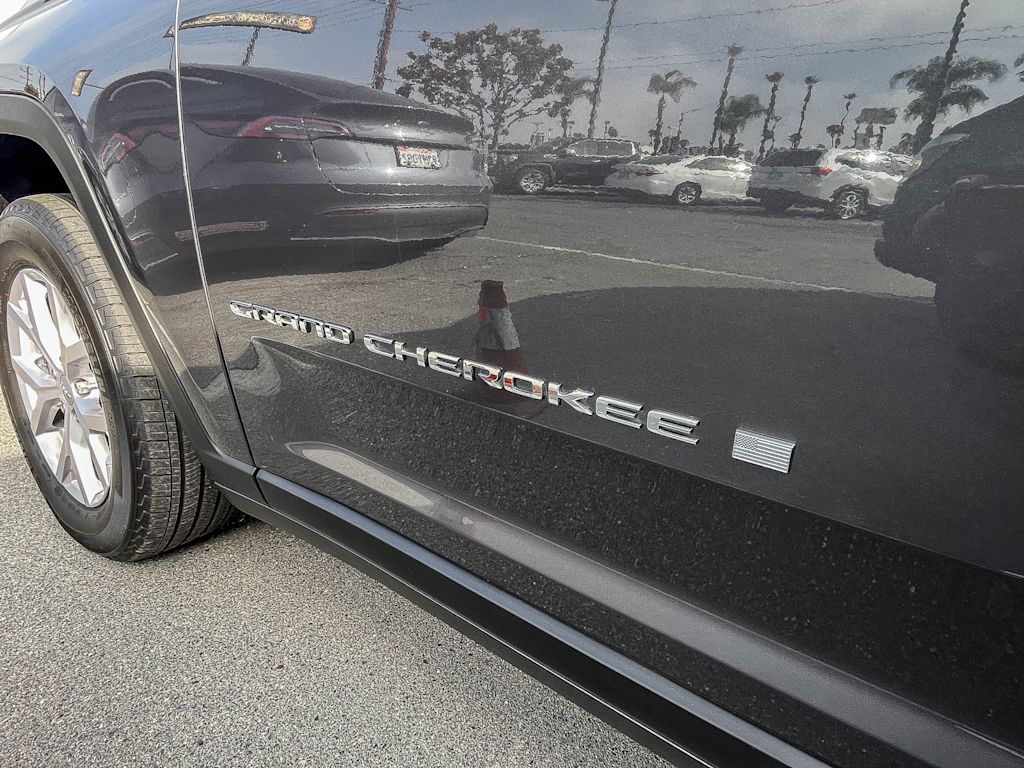 Thumbnail: 2022 Jeep Grand Cherokee L - 21
