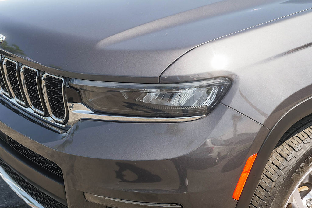 Thumbnail: 2022 Jeep Grand Cherokee L - 18