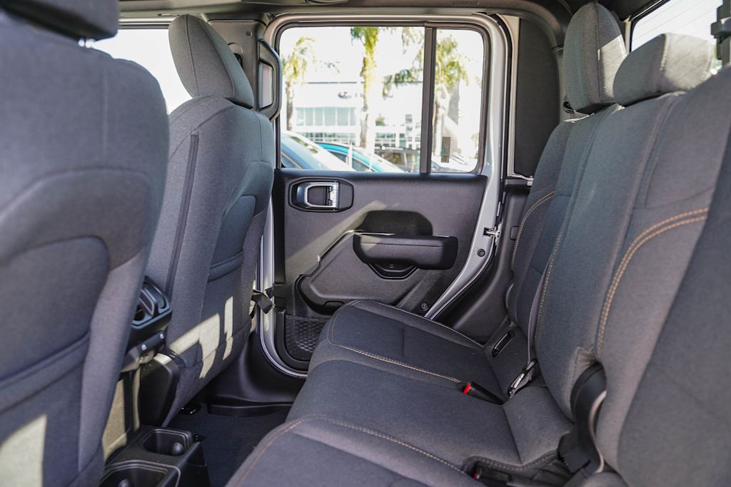 Thumbnail: 2024 Jeep Gladiator - 11