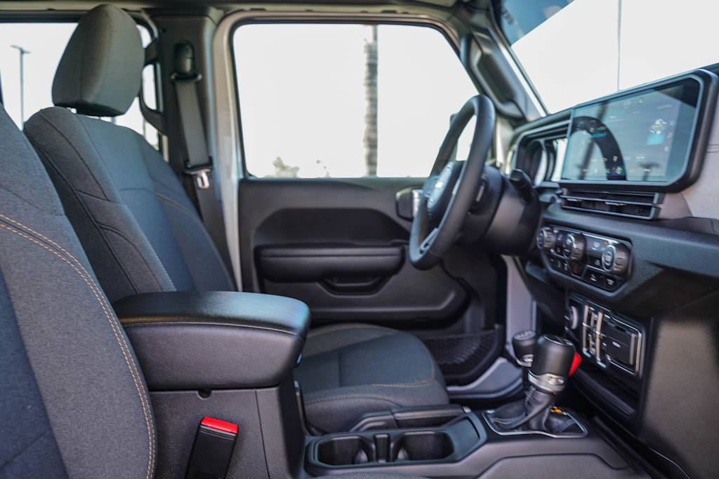 Thumbnail: 2024 Jeep Gladiator - 9