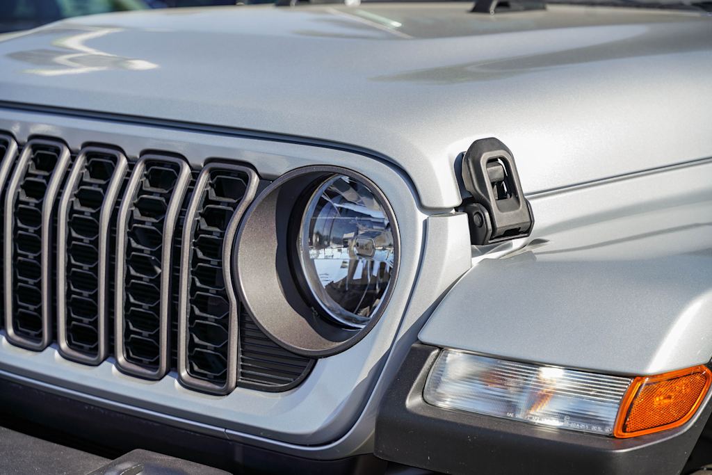 Thumbnail: 2024 Jeep Gladiator - 6