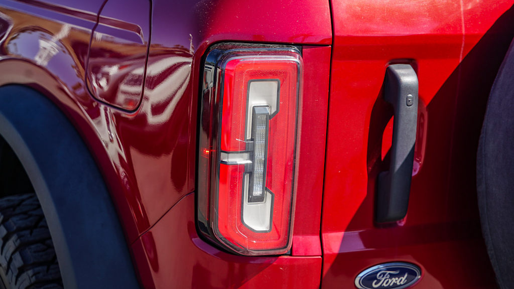 Thumbnail: 2021 Ford Bronco - 19