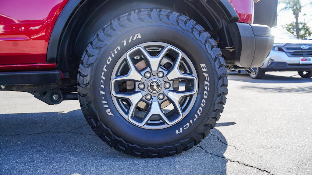 Thumbnail: 2021 Ford Bronco - 21