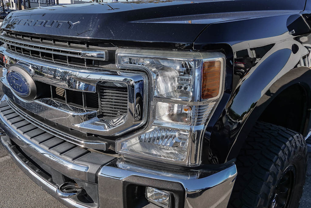 Thumbnail: 2021 Ford F-250 - 8