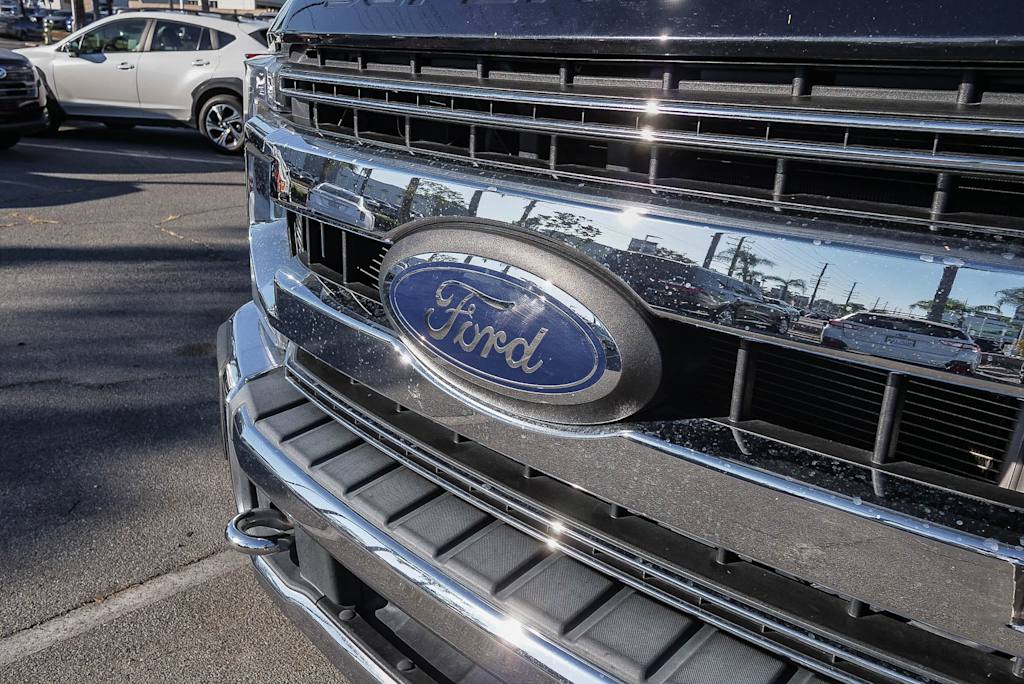 Thumbnail: 2021 Ford F-250 - 5
