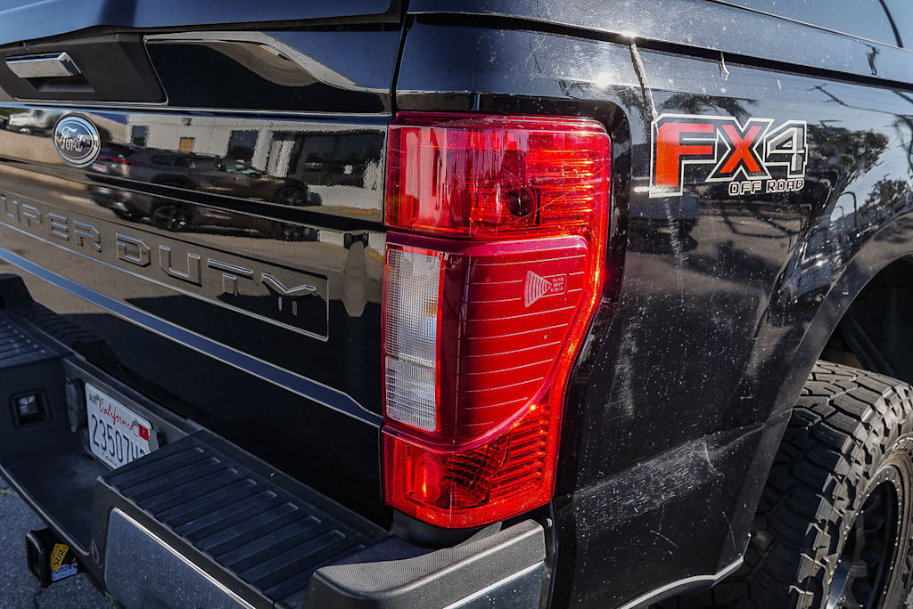 Thumbnail: 2021 Ford F-250 - 16